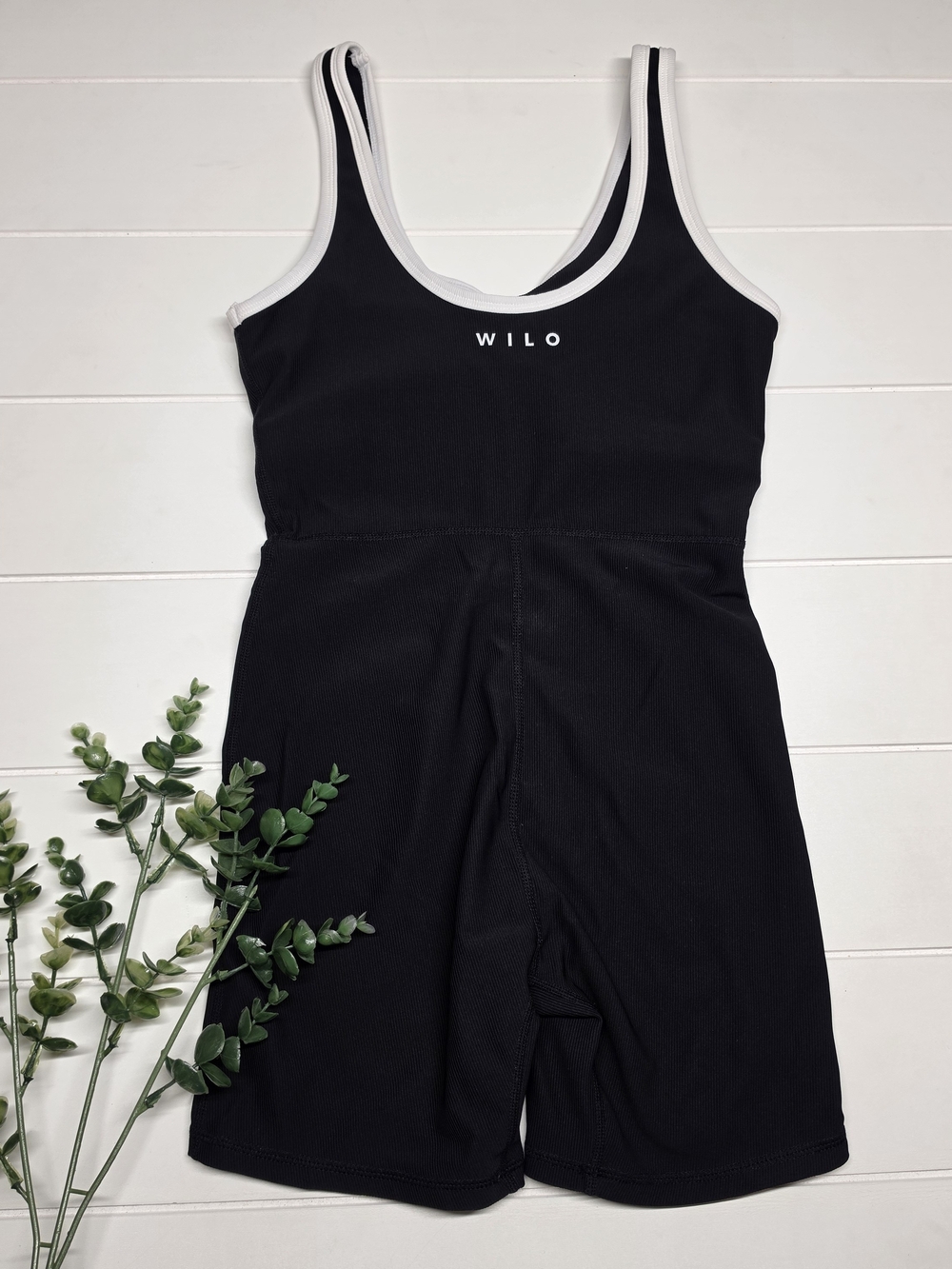 WILO "The Table" Athletic Romper XS - Picture 2 of 6
